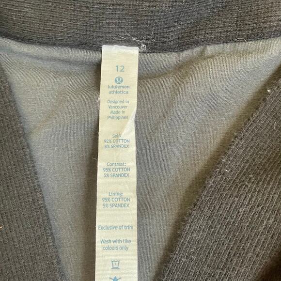 Lululemon Sz 12 To Class Jacket in Sea Bed Black Deep Coal Black Light Flaw - Picture 16 of 16